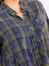PLUS SIZE LONG SLEEVE V-NECK BUTTON UP TUNIC PLAID TOP