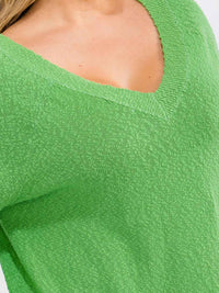 PLUS SIZE LONG SLEEVE V-NECK PULLOVER SWEATER