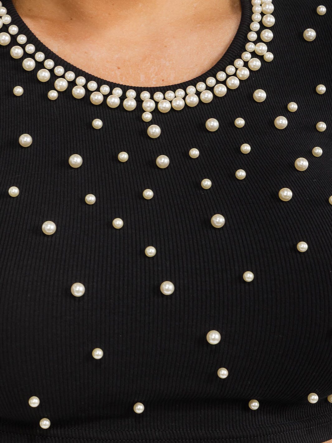 WOMEN'S LONG SLEEVE PEARL DETAILED CROP TOP