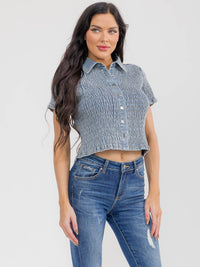 WOMEN'S SHORT SLEEVE BUTTON UP RUCHED DEMIN BLOUSE
