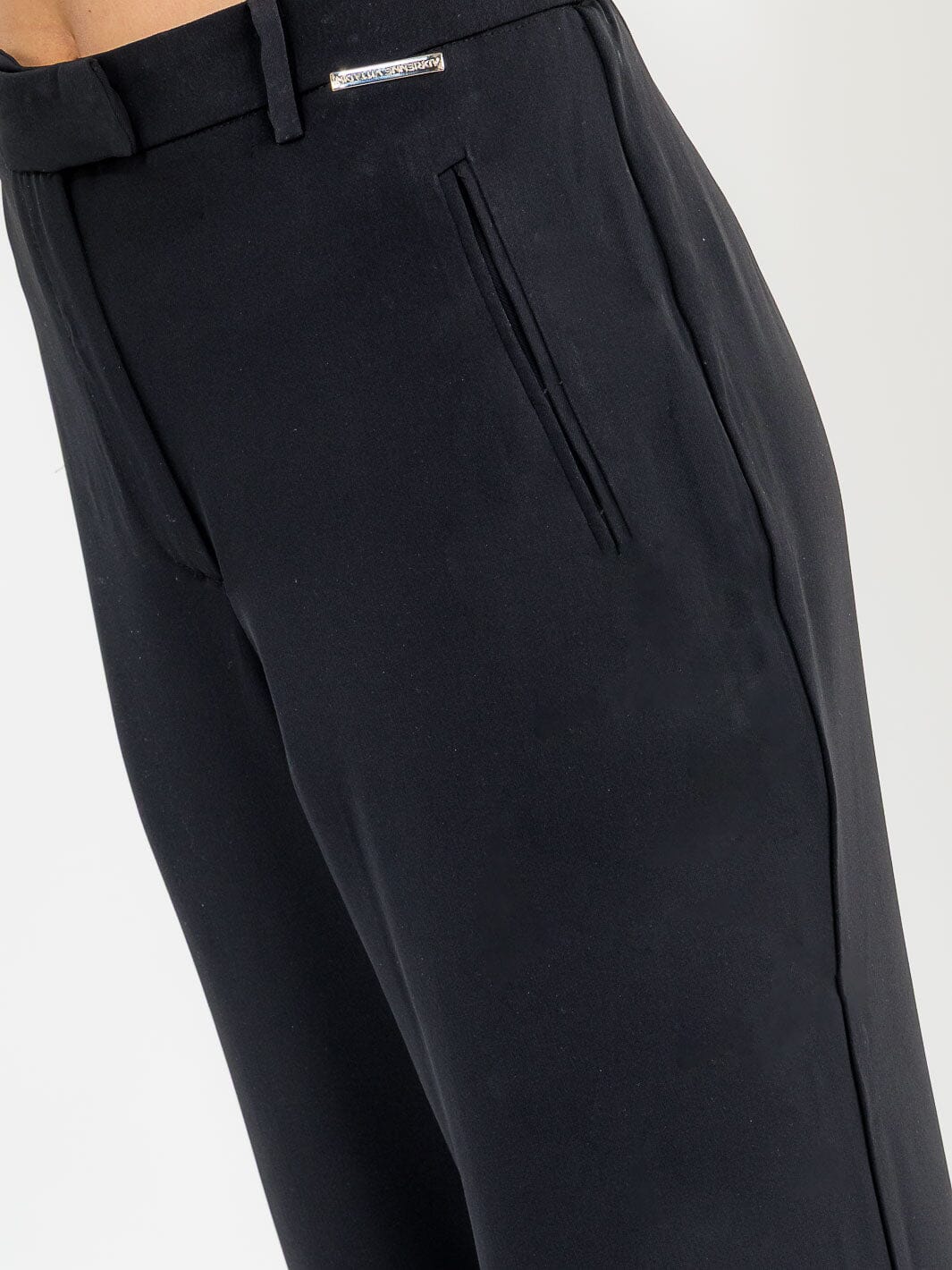 WOMEN'S BUTTON CLOSURE WIDE LEG PANTS