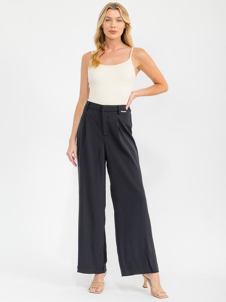 WOMEN'S BUTTON CLOSURE WIDE LEG PANTS