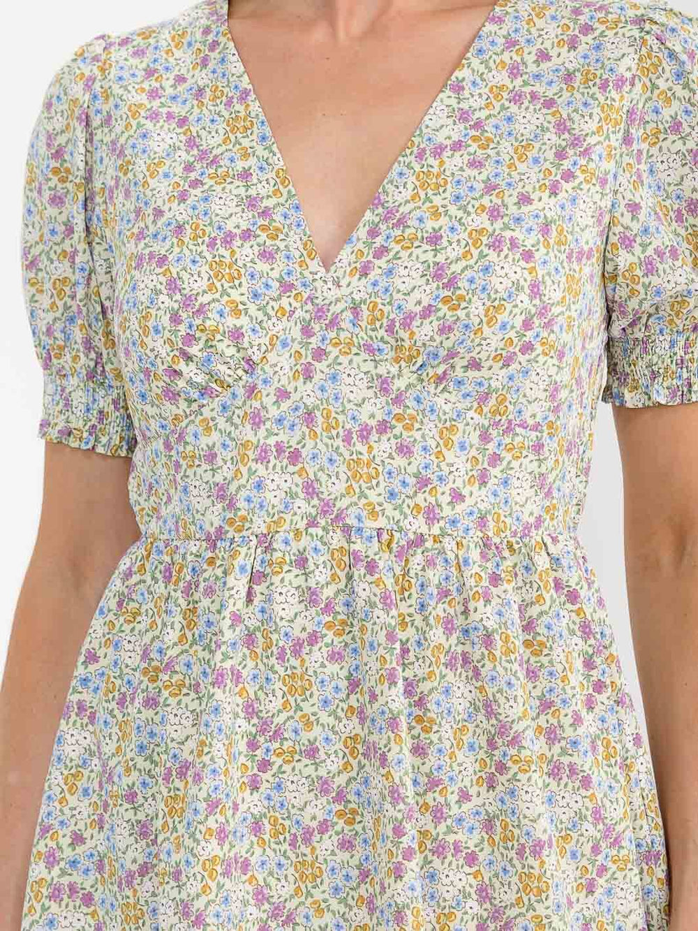 WOMEN'S SHORT PUFF SLEEVE V-NECK FLORAL MINI DRESS