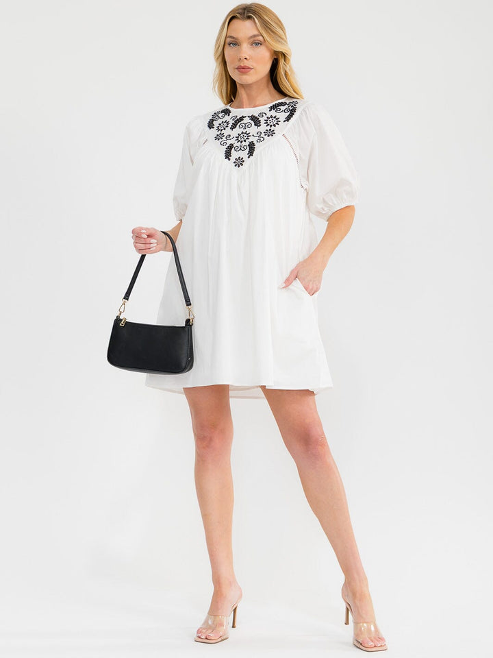 WOMEN'S SHORT PUFF SLEEVE FRONT POCKETS EMBROIDERY DETAILED TUNIC MINI DRESS