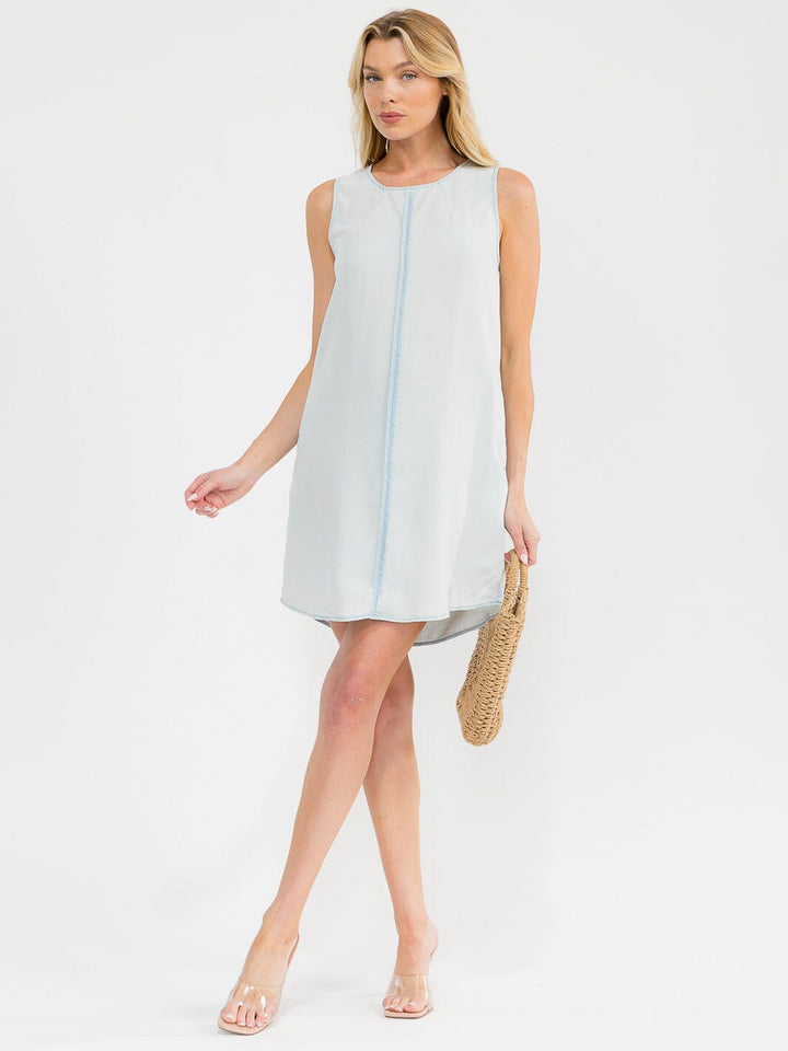 WOMEN'S SLEEVELESS FRONT POCKETS TUNIC CHAMBRAY MINI DRESS