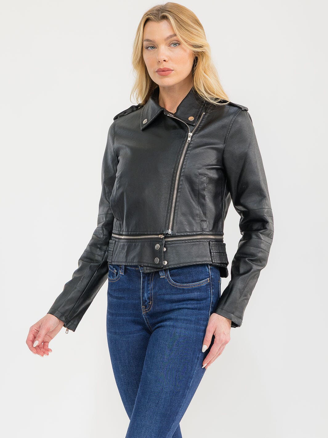 WOMEN'S LONG SLEEVE ZIPPER CLOSURE FRONT POCKETS PU PLEATHER JACKET