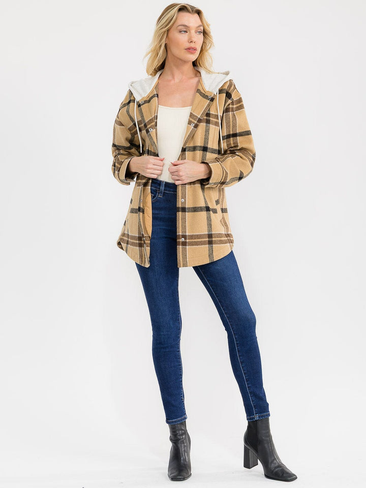 WOMEN'S LONG SLEEVE BUTTON CLOSURE FRONT POCKETS HOODED PLAID JACKET