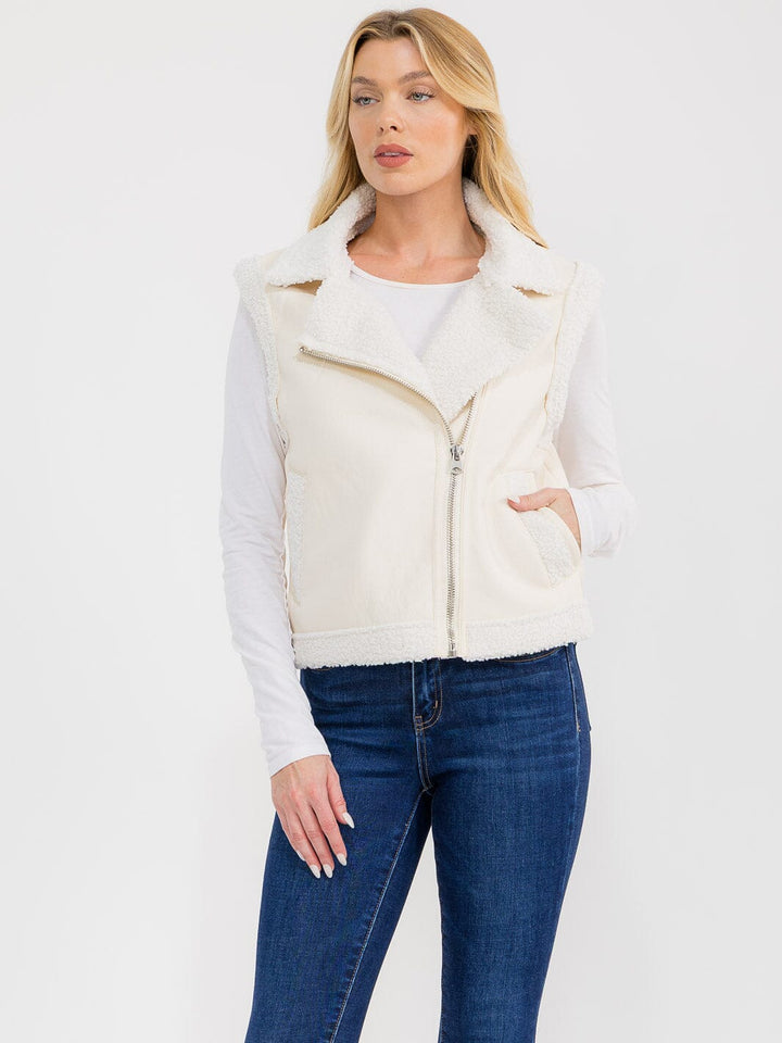 WOMEN'S SLEEVELESS ZIPPER CLOSURE FRONT POCKETS SHERPA VEST