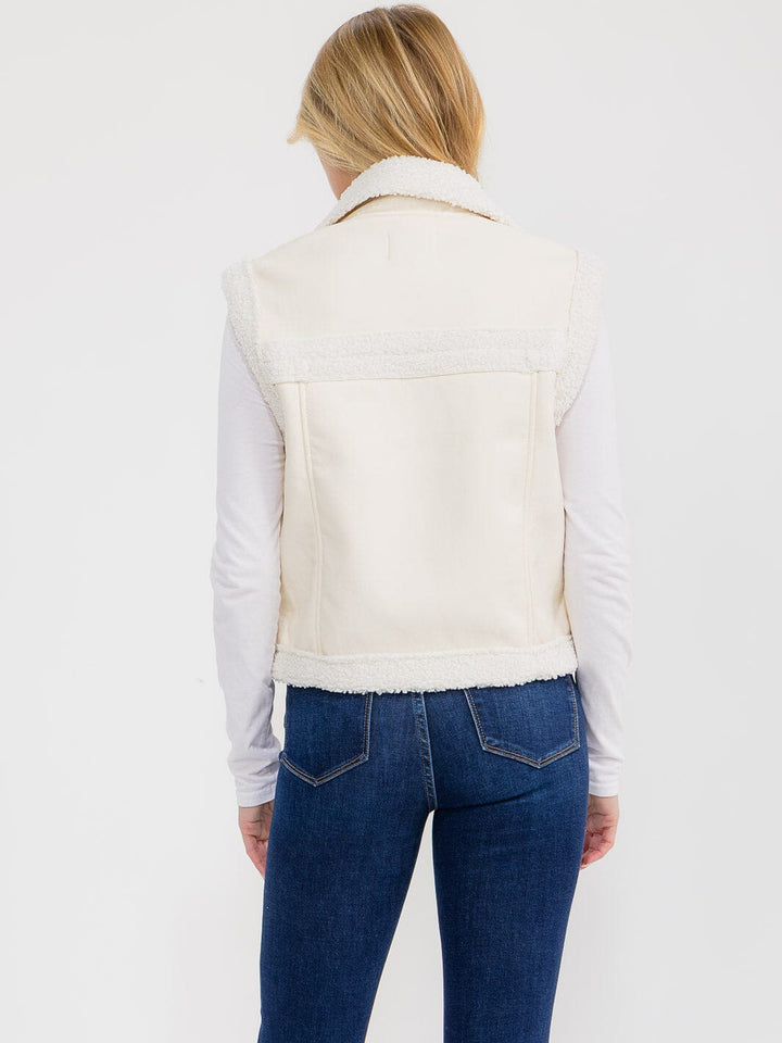 WOMEN'S SLEEVELESS ZIPPER CLOSURE FRONT POCKETS SHERPA VEST