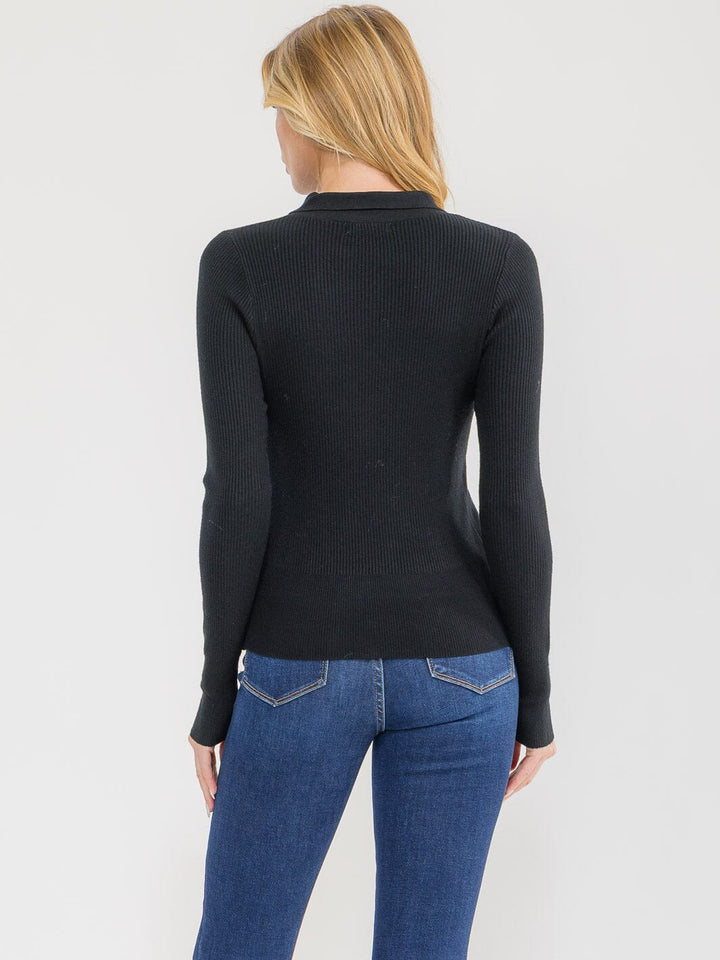 WOMEN'S LONG SLEEVE BUTTONS DETAILED RIBBED BLOUSE