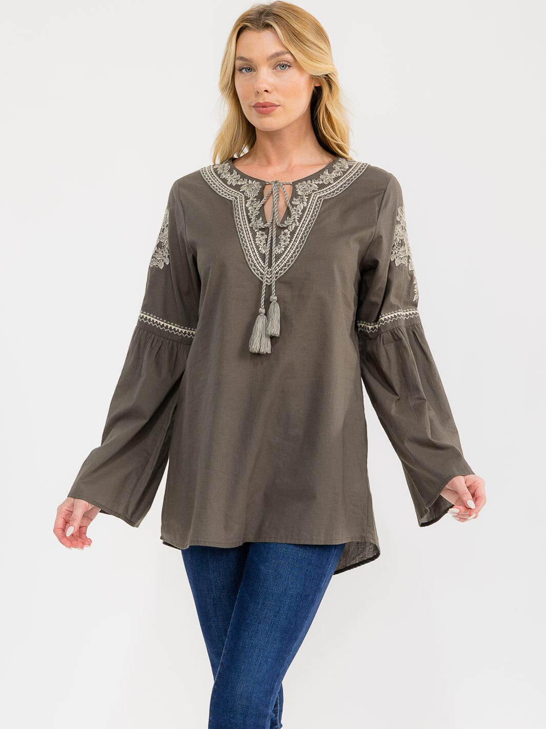 WOMEN'S LONG BELL SLEEVE V-NECK EMBROIDERY DETAILED TUNIC BLOUSE