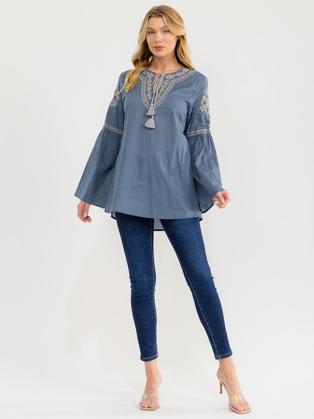 WOMEN'S LONG BELL SLEEVE V-NECK EMBROIDERY DETAILED TUNIC BLOUSE
