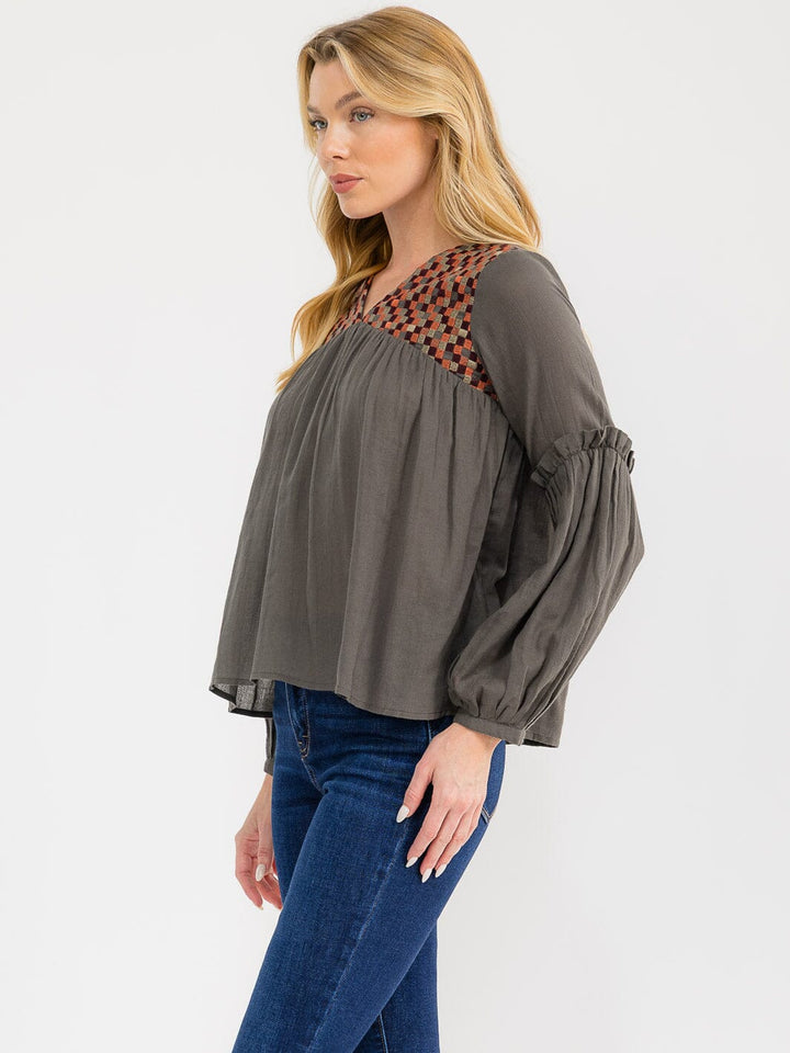 WOMEN'S LONG SLEEVE BUTTONS DETAILED RIBBED BLOUSE (Copy)