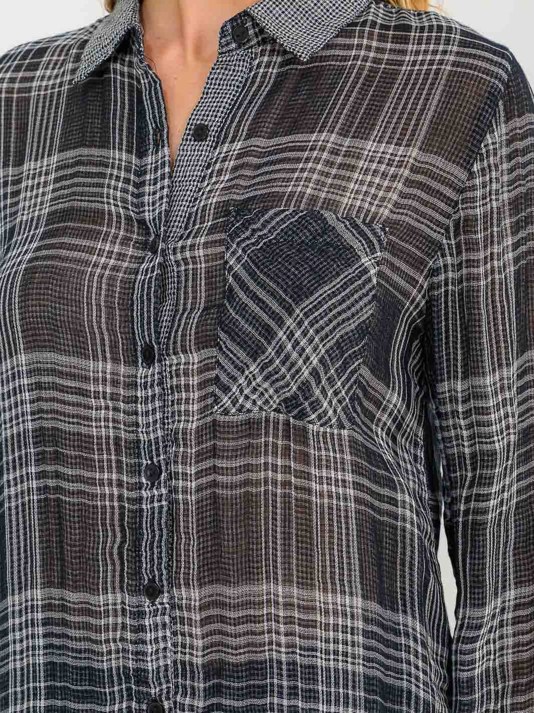 WOMEN'S LONG SLEEVE V-NECK BUTTON UP PLAID SHIRT
