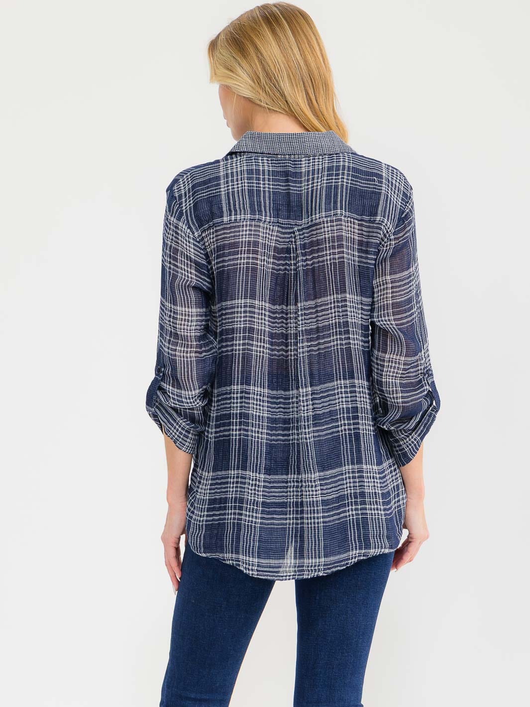 WOMEN'S LONG SLEEVE V-NECK BUTTON UP PLAID SHIRT