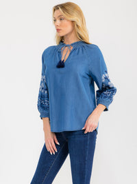 WOMEN'S 3/4 SLEEVE V-NECK EMBROIDERY DETAILED DENIM BLOUSE
