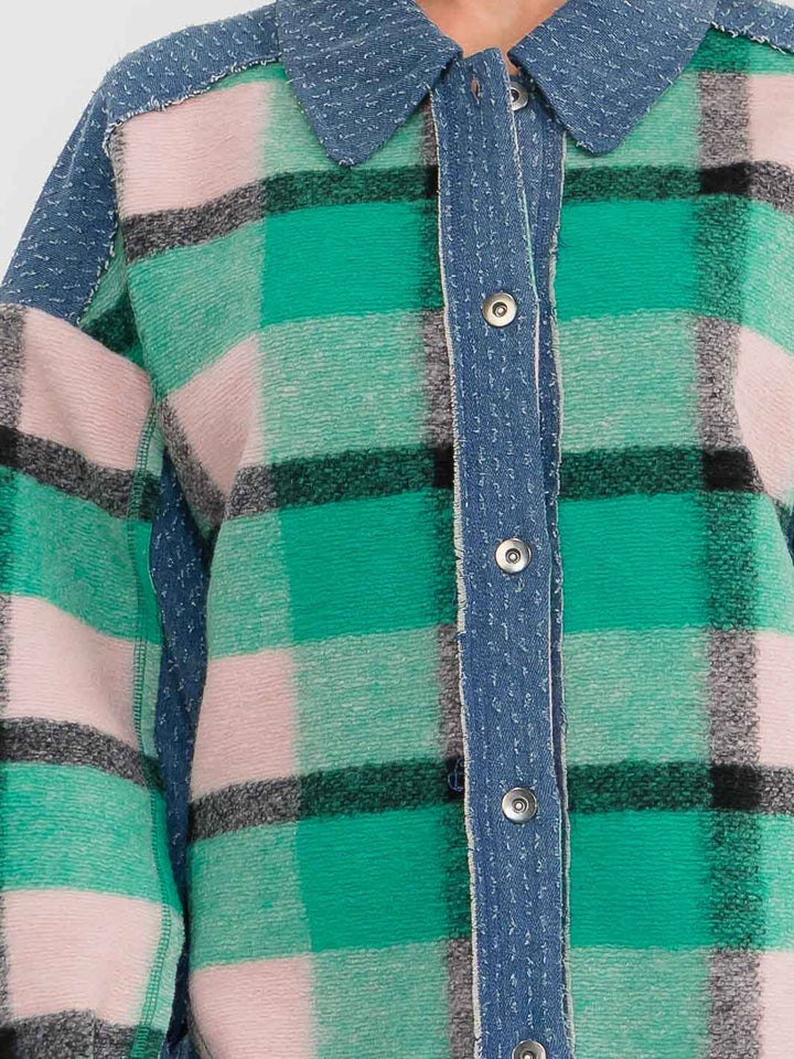 WOMEN'S LONG SLEEVE BUTTON CLOSURE PLAID DENIM CONTRAST JACKET