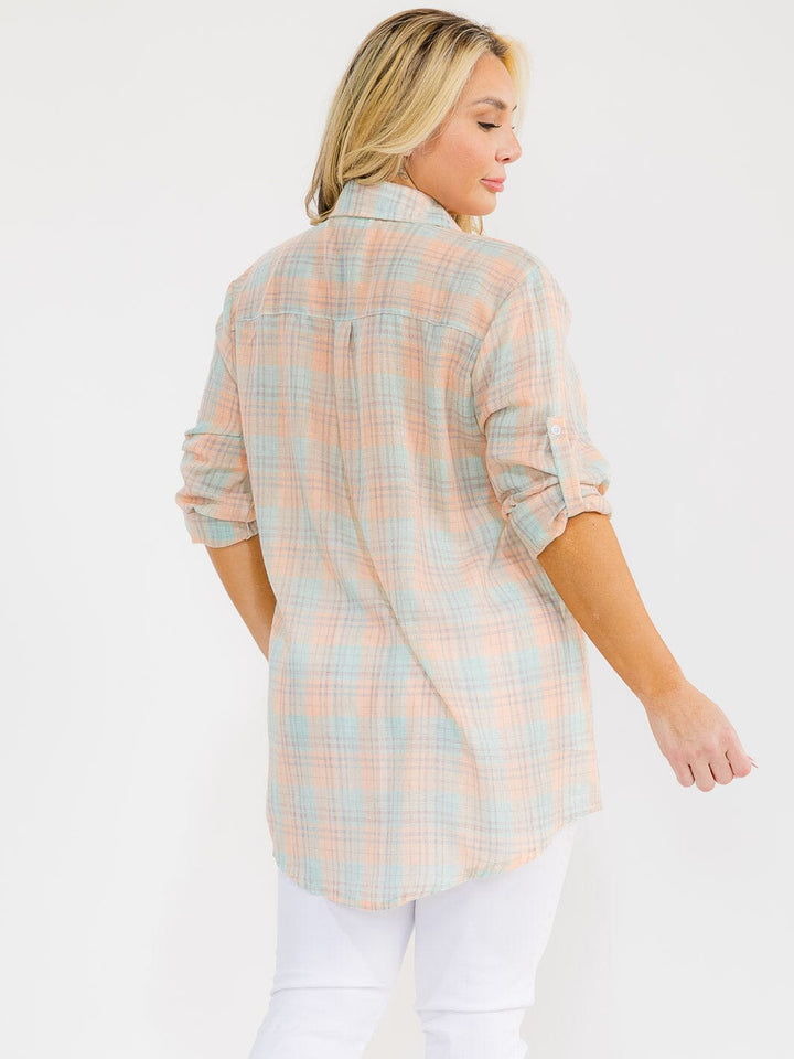 PLUS SIZE LONG SLEEVE BUTTON UP FRONT POCKET HIGH-LOW PLAID OVERSIZE SHIRT