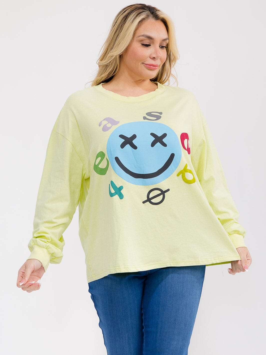 PLUS SIZE LONG SLEEVE GRAPHIC TOP