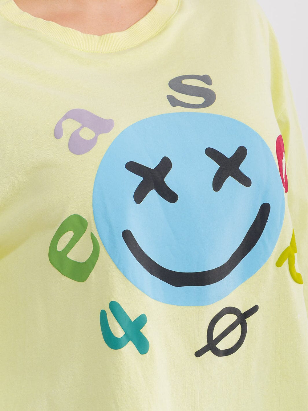 PLUS SIZE LONG SLEEVE GRAPHIC TOP