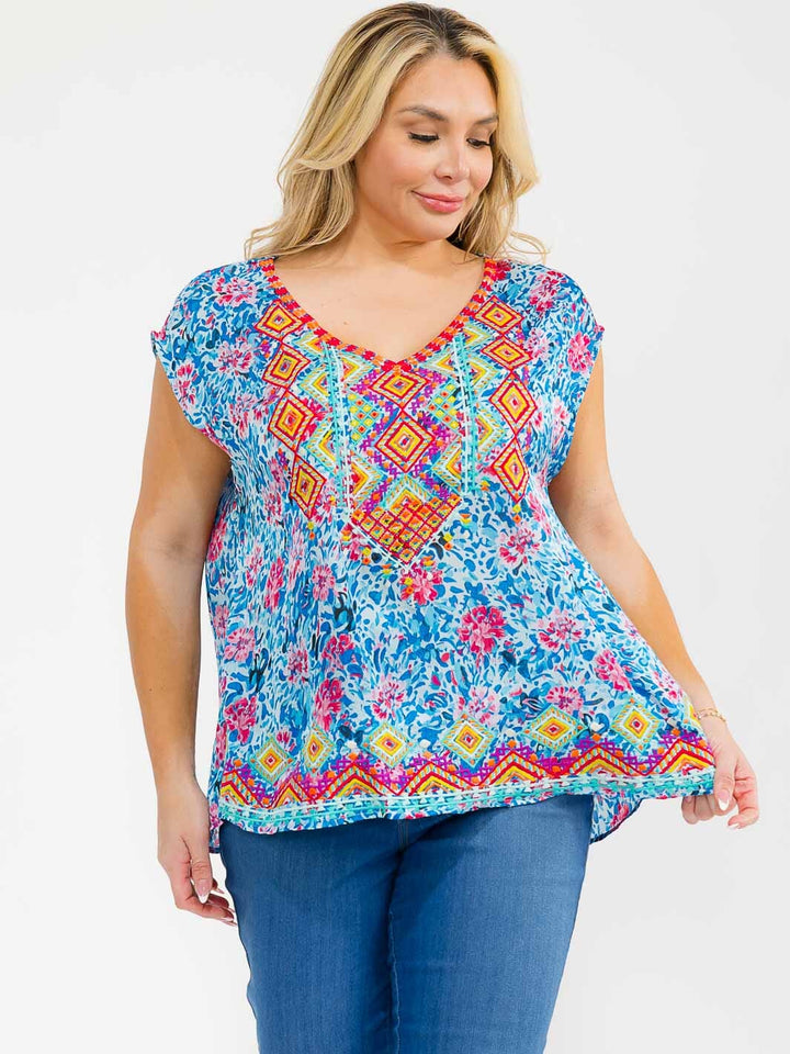 PLUS SIZE SHORT SLEEVE V-NECK FLORAL EMBROIDERY BLOUSE