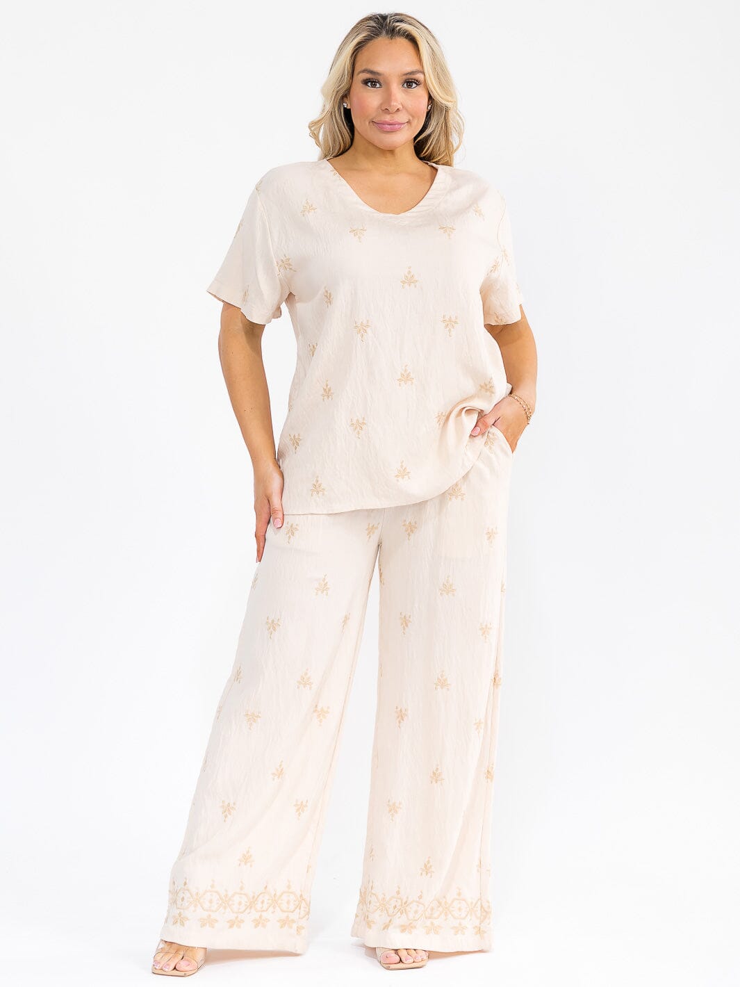 PLUS SIZE SHORT SLEEVE BLOUSE & ELASTIC WAIST PANTS EMBROIDERY 2PC. SET