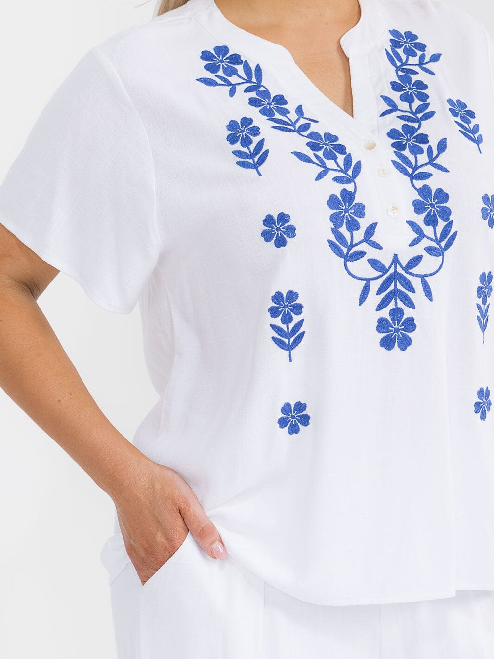 PLUS SIZE SHORT SLEEVE BLOUSE & ELASTIC WAIST PANTS EMBROIDERY LINEN 2PC. SET