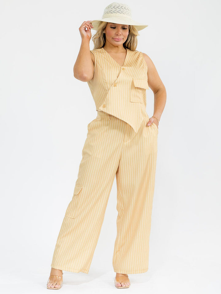 PLUS SIZE SLEEVELESS BLOUSE & BUTTON CLOSURE PANTS STRIPES DETAILED 2PC. SET