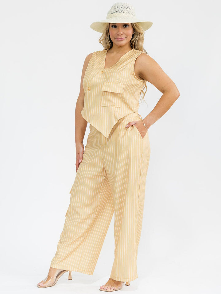 PLUS SIZE SLEEVELESS BLOUSE & BUTTON CLOSURE PANTS STRIPES DETAILED 2PC. SET