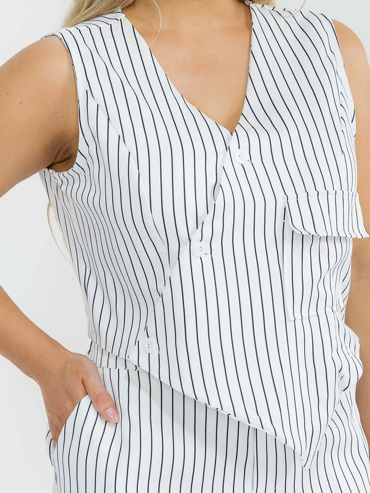 PLUS SIZE SLEEVELESS BLOUSE & BUTTON CLOSURE PANTS STRIPES DETAILED 2PC. SET