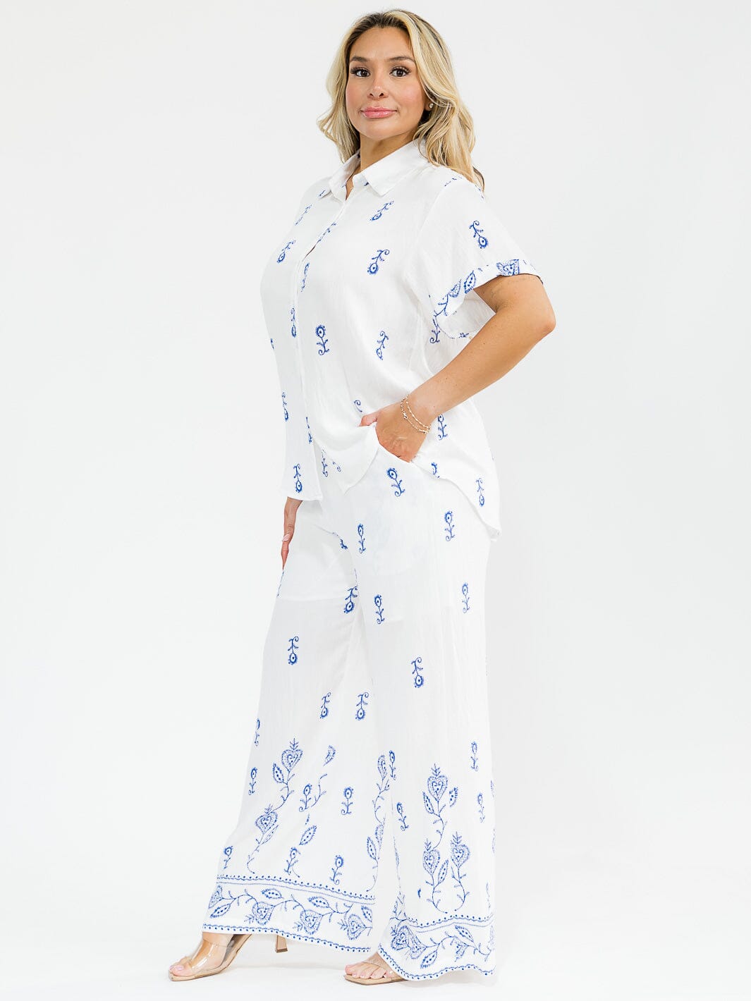 PLUS SIZE SHORT SLEEVE BLOUSE & ELASTIC WAIST PANTS EMBROIDERY 2PC. SET