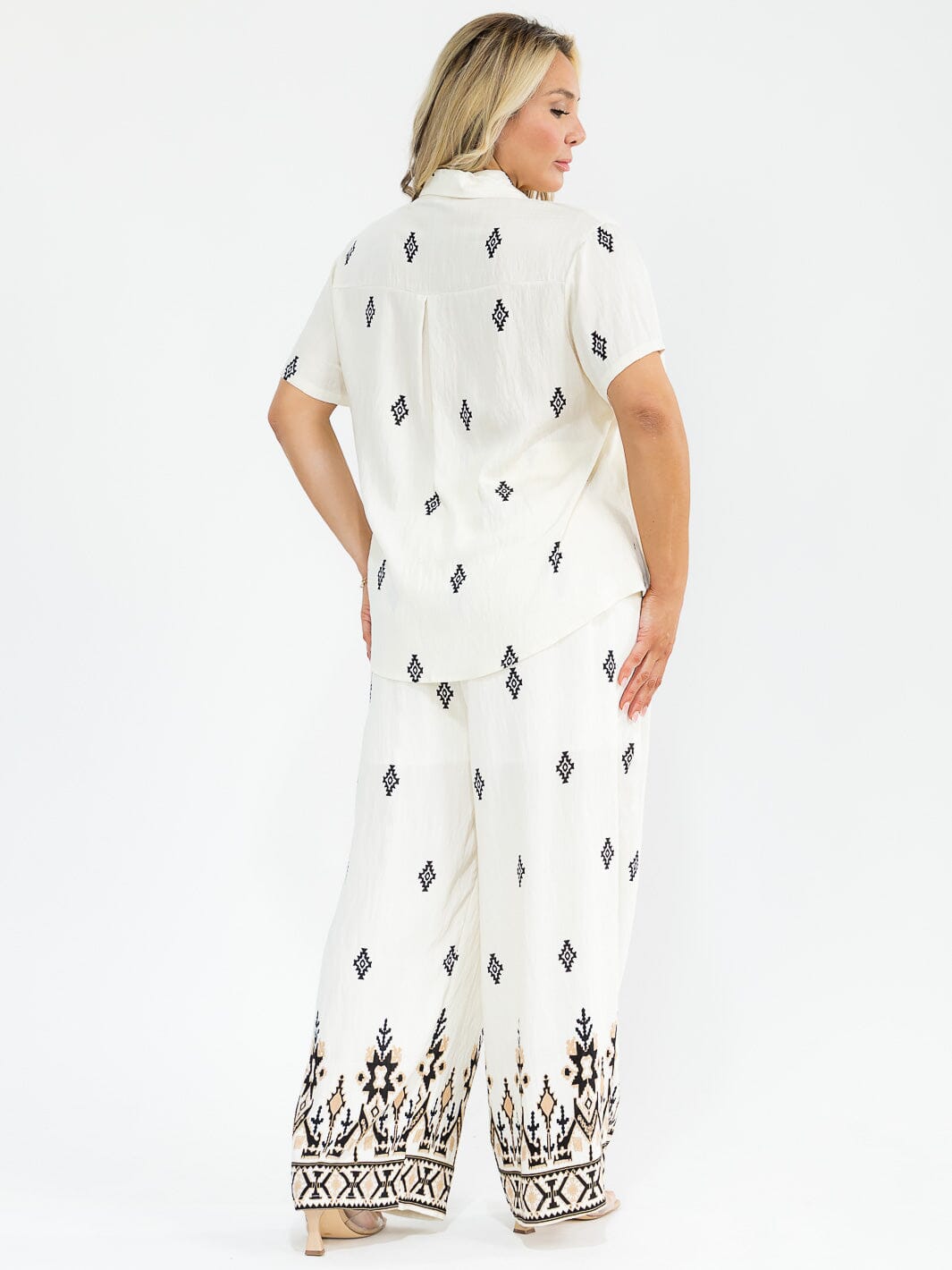 PLUS SIZE SHORT SLEEVE BLOUSE & ELASTIC WAIST PANTS MULTI PRINT 2PC. SET