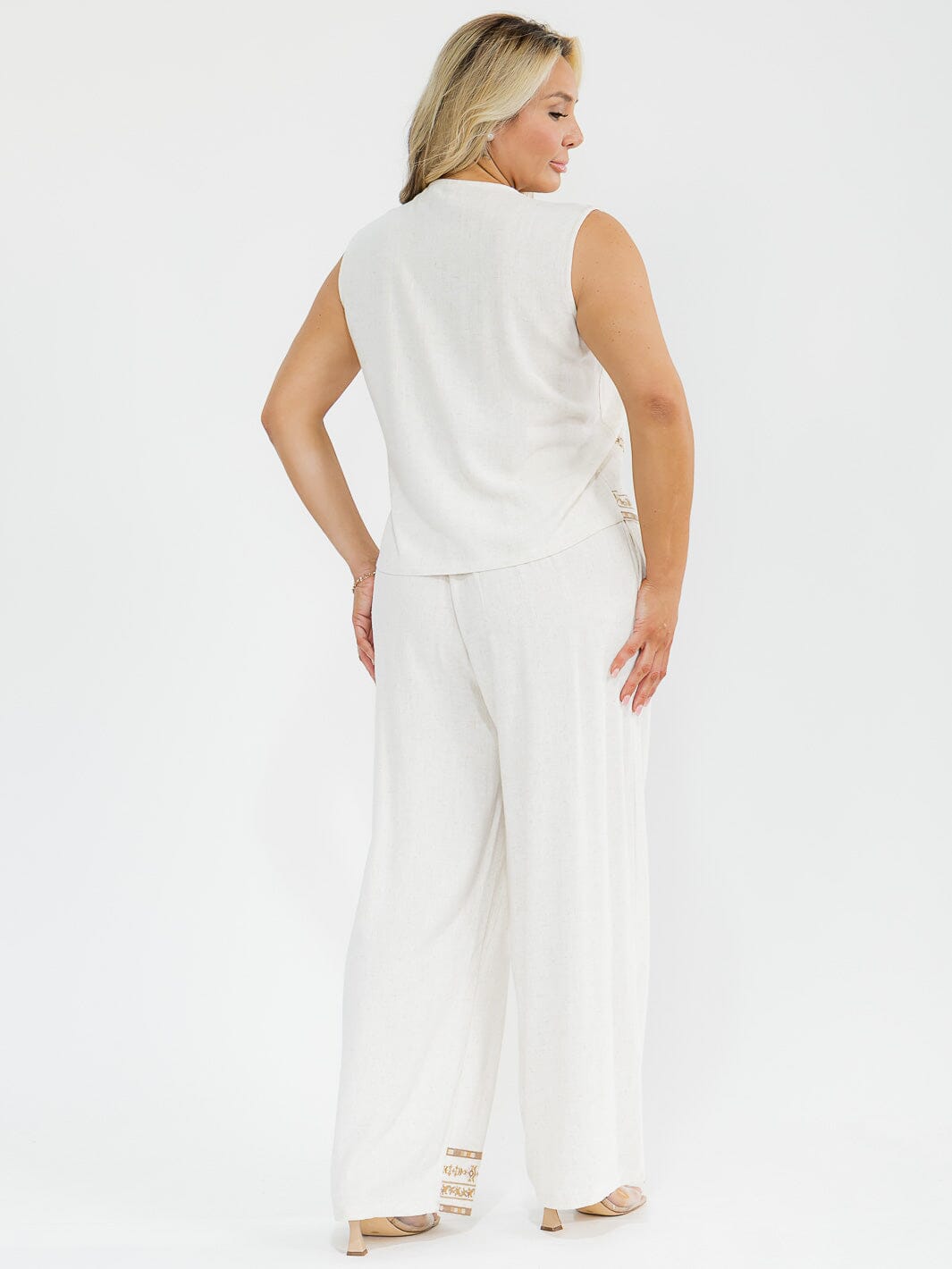 PLUS SIZE SLEEVELESS BLOUSE & ELASTIC WAIST PANTS EMBROIDERY 2PC. SET