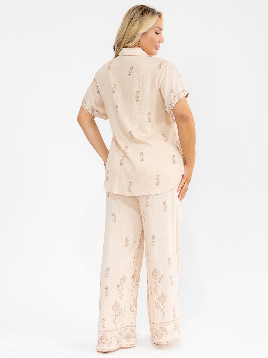PLUS SIZE SHORT SLEEVE BLOUSE & ELASTIC WAIST PANTS EMBROIDERY 2PC. SET