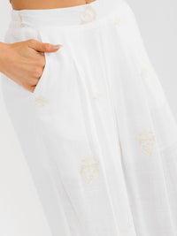WOMEN'S ELASTIC WAIST FRONT POCKETS STRAIGHT LEG EMBROIDERY PANTS