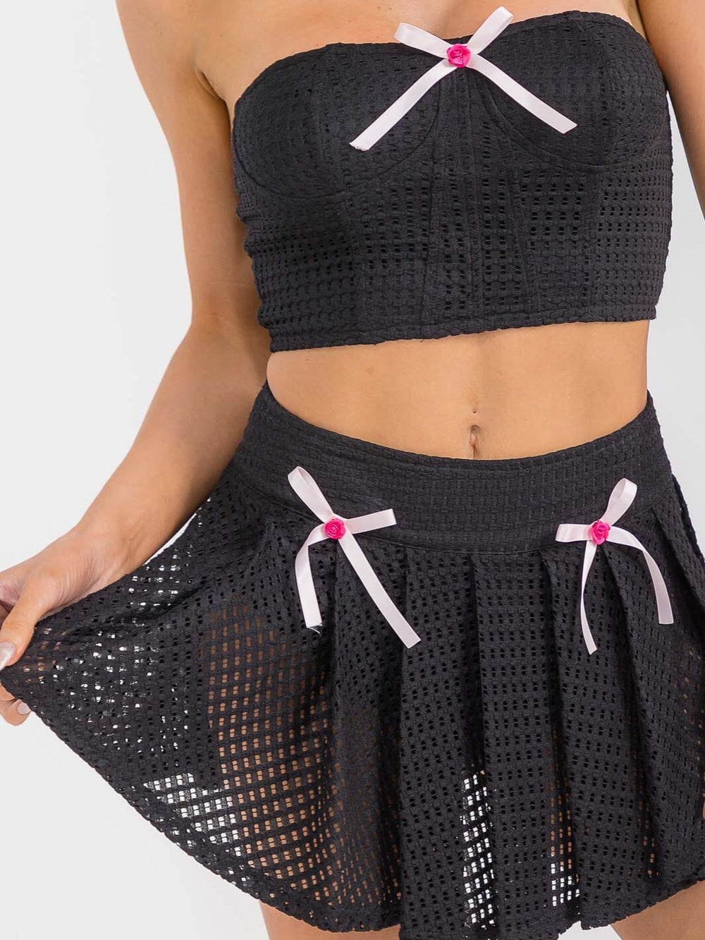 WOMEN'S SLEEVELESS CROP TOP & ZIP UP MINI SKORTS CROCHET 2PC. SET