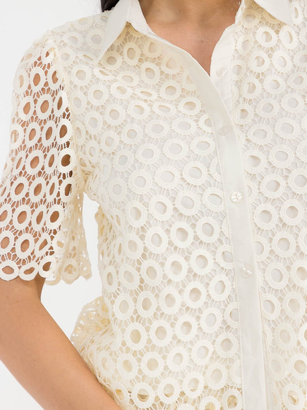 WOMEN'S SHORT SLEEVE BLOUSE & ELASTIC WAIST SHORTS CROCHET 2PC. SET