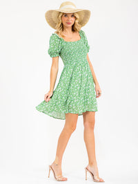 WOMEN'S SHORT SLEEVE SQUARE NECK FLORAL SMOCK MINI DRESS