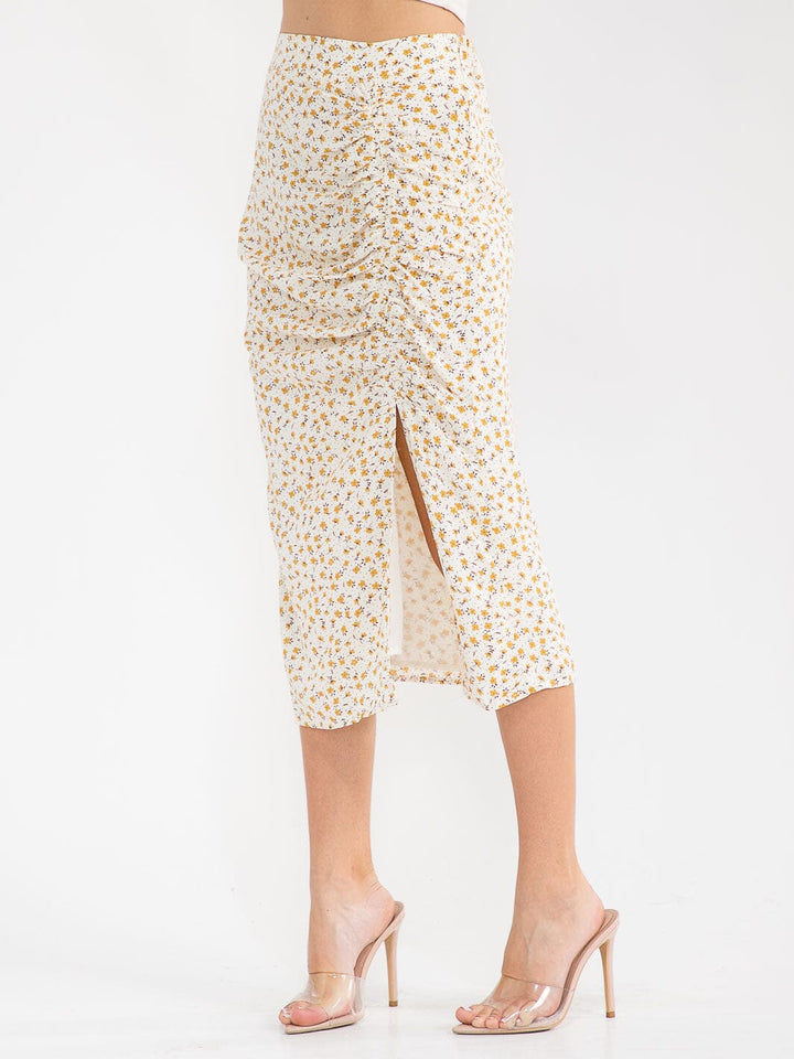 WOMEN'S ZIPPER CLOSURE SIDE SLIT RUCHED FLORAL MIDI SKIRT
