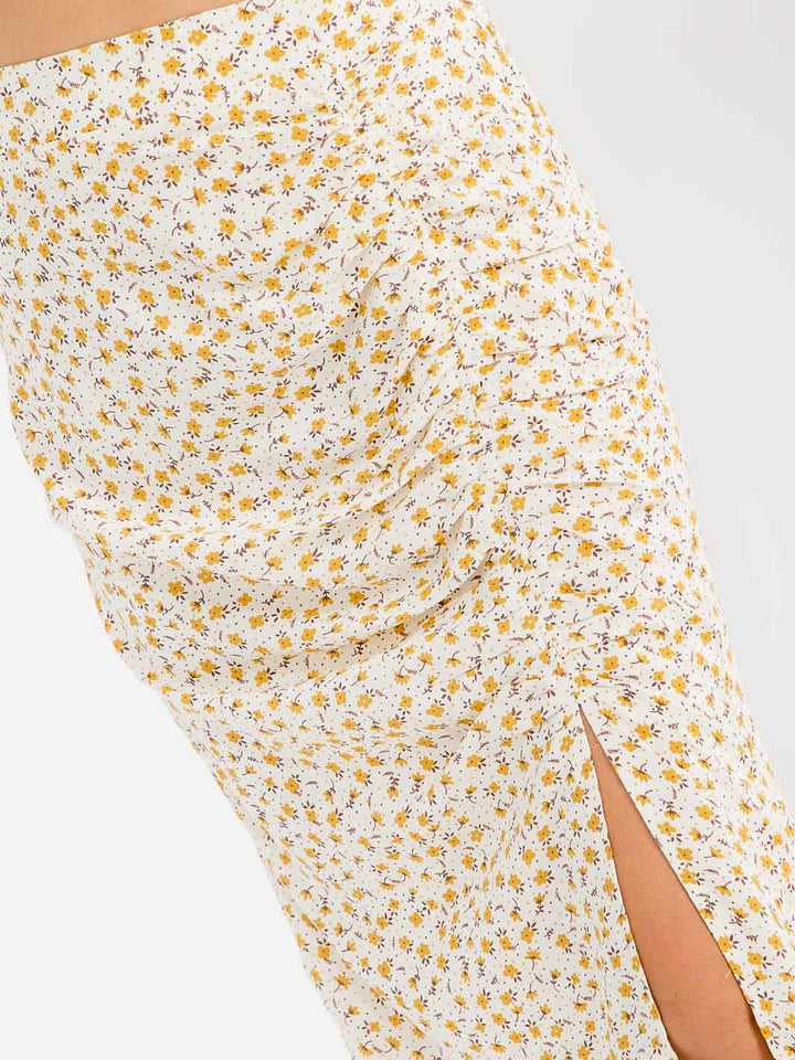 WOMEN'S ZIPPER CLOSURE SIDE SLIT RUCHED FLORAL MIDI SKIRT