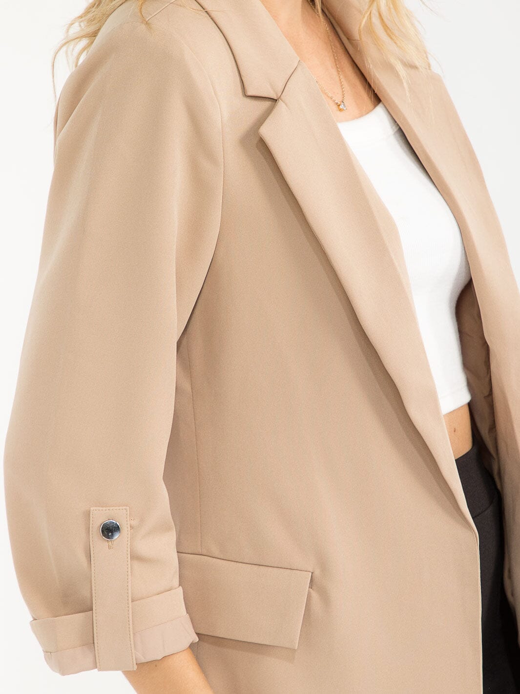 WOMEN'S 3/4 SLEEVE BUTTON CLOSURE FRONT POCKETS BLAZERS