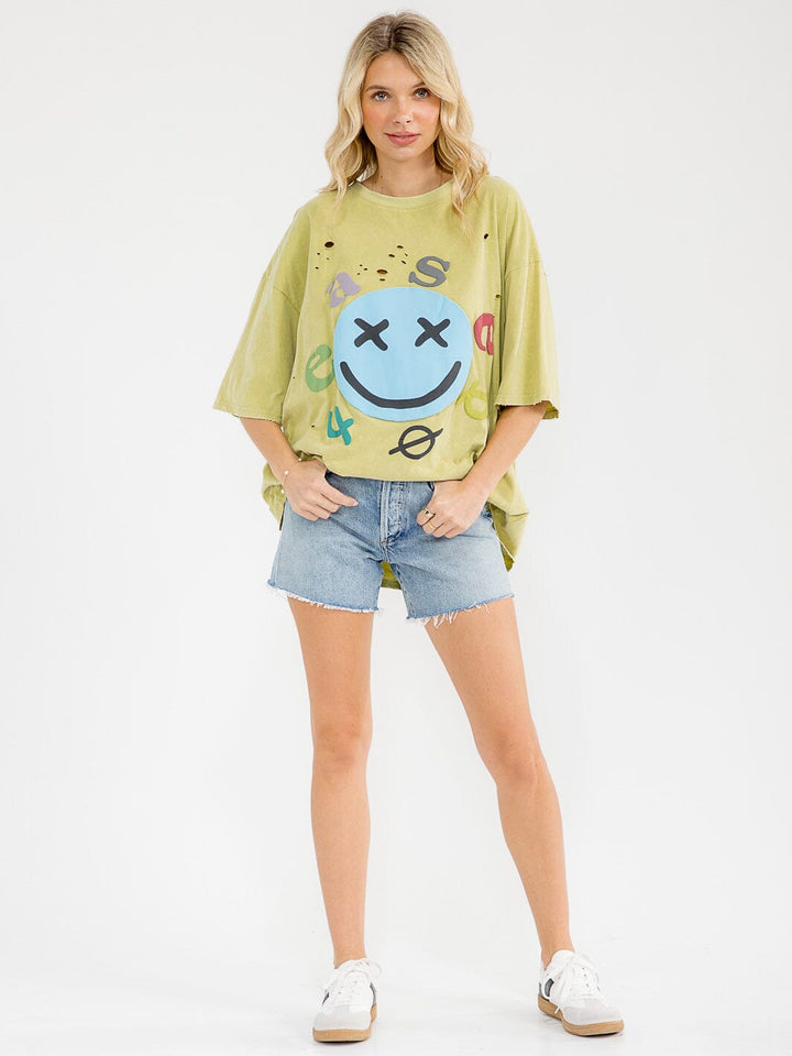 WOMEN'S SHORT SLEEVE DISTRESS GRAPHIC WASHED TOP