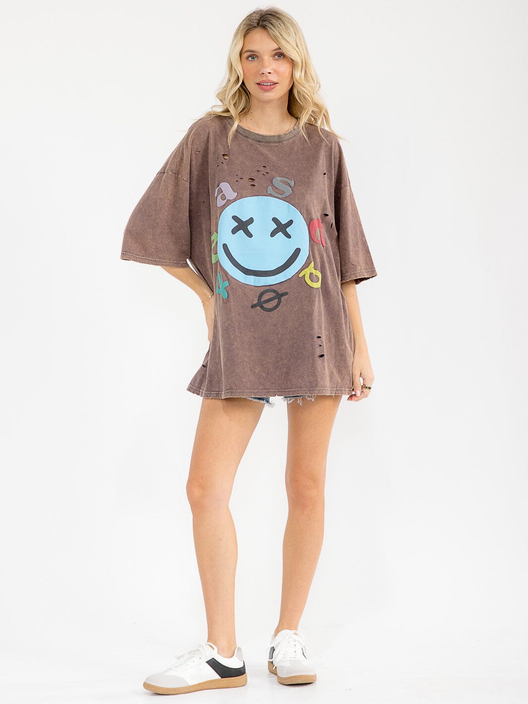 WOMEN'S SHORT SLEEVE DISTRESS GRAPHIC WASHED TOP