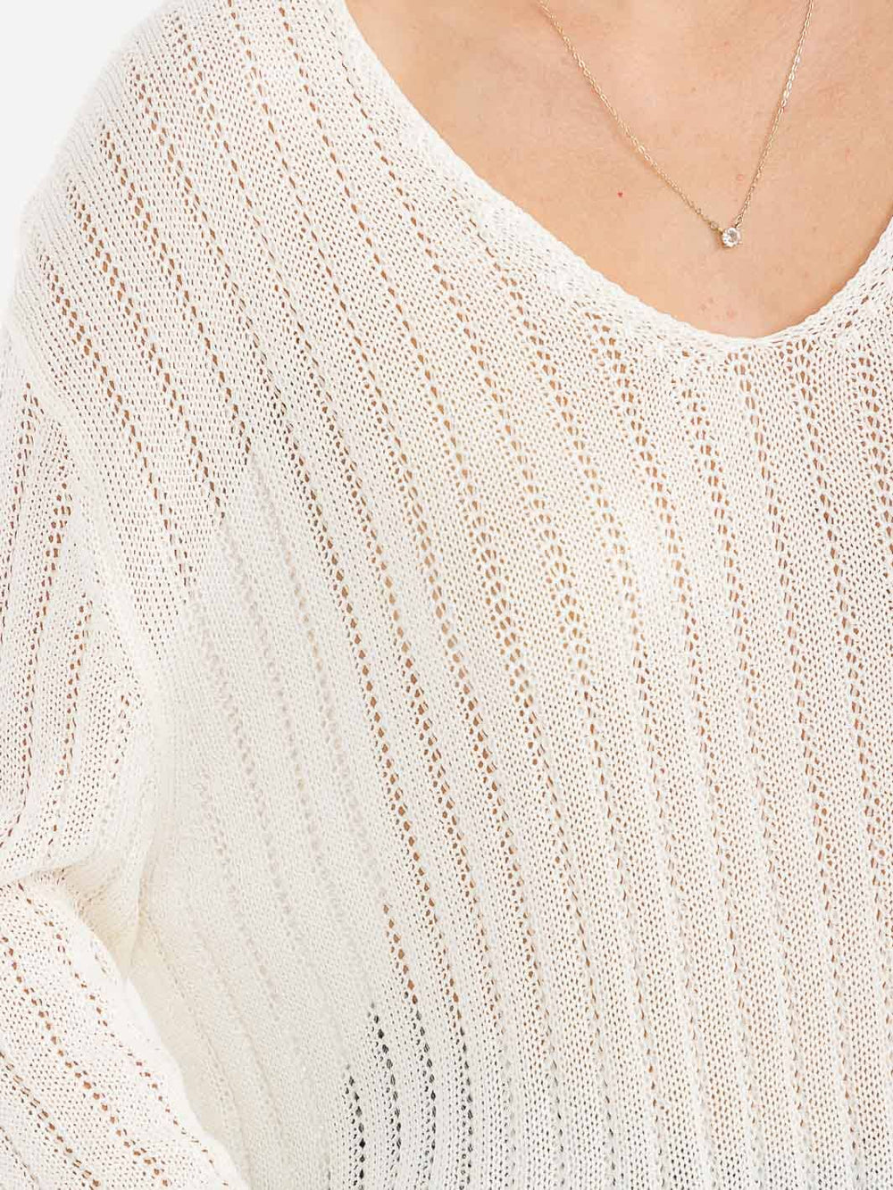 WOMEN'S LONG SLEEVE V-NECK KNIT TOP