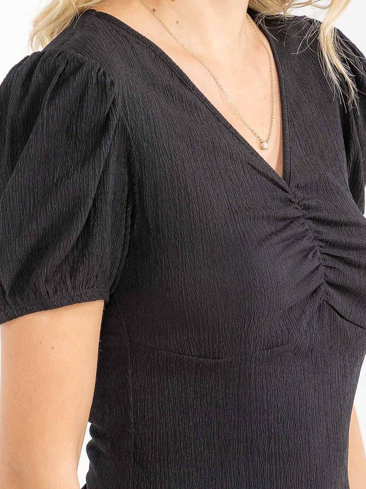 WOMEN'S SHORT PUFF SLEEVE V-NECK RUCHING FRONT TOP