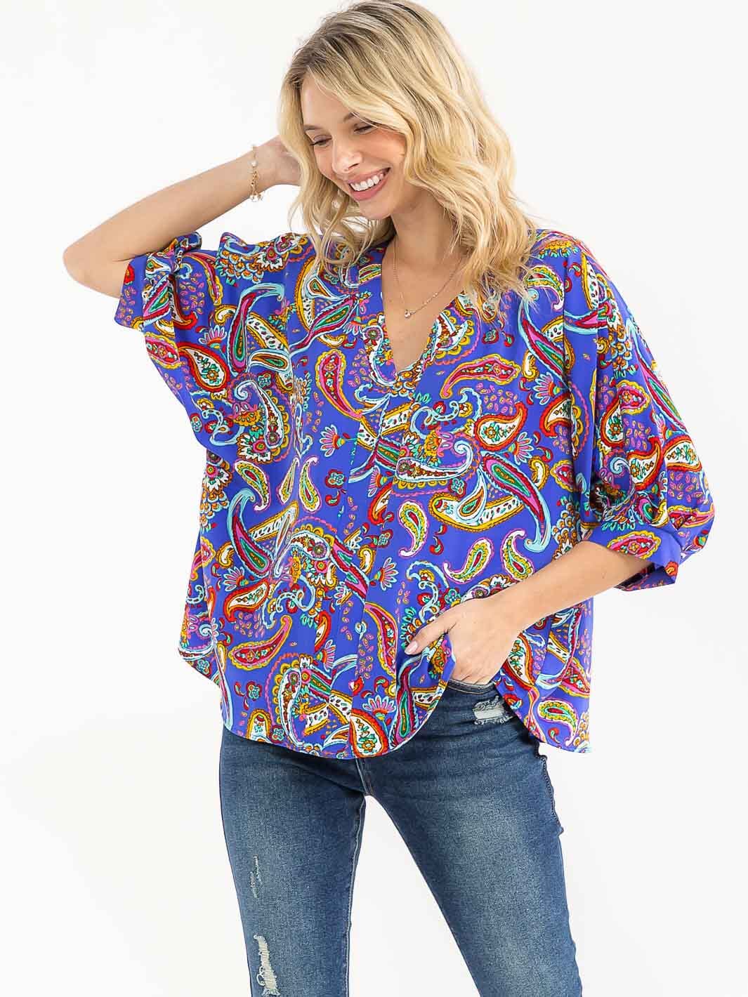 WOMEN'S SHORT SLEEVE V-NECK MULTI PRINT BLOUSE