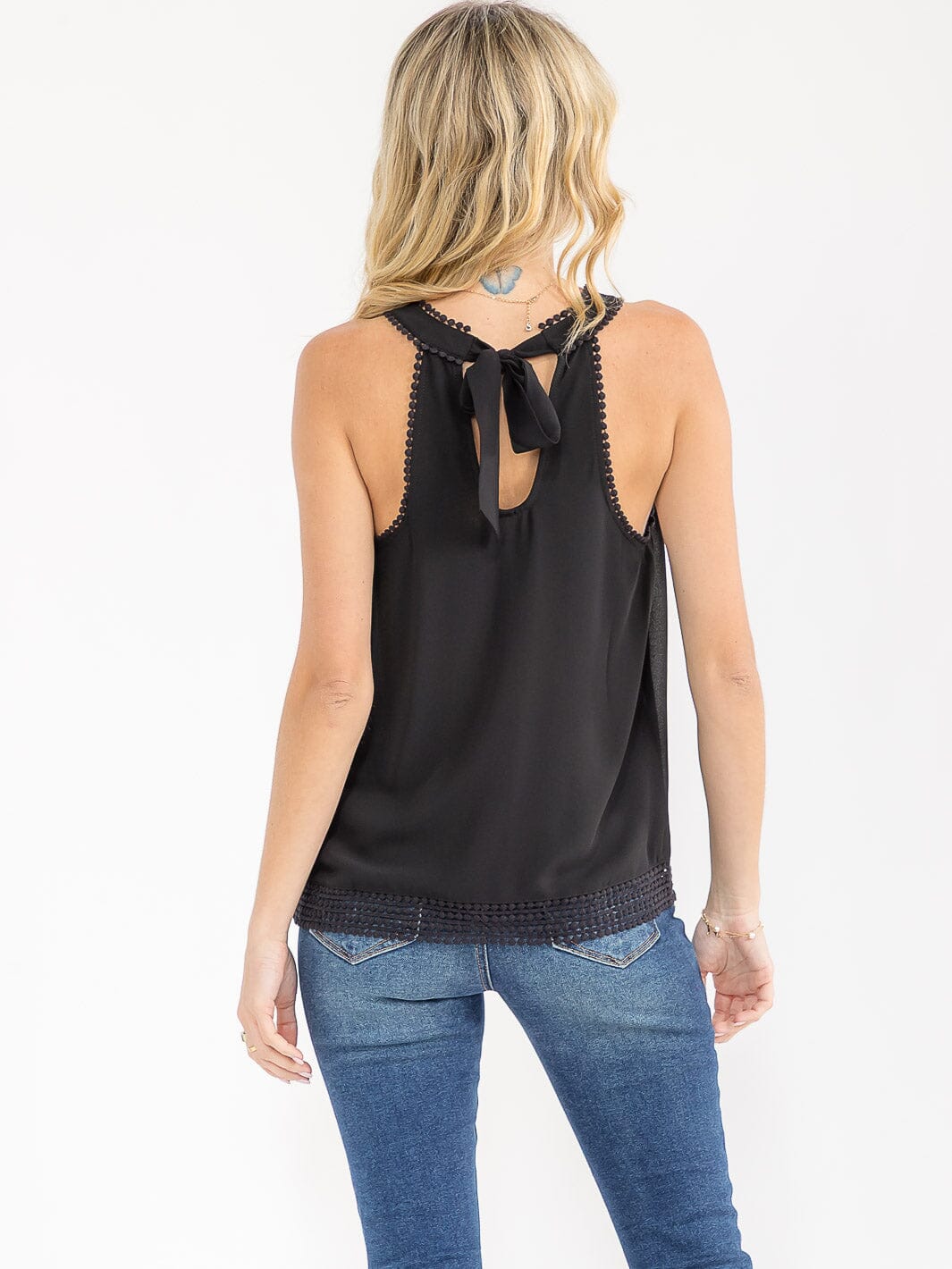 WOMEN'S SLEEVELESS BACK TIE TRIM DETAILED TANK TOP