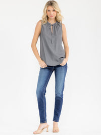 WOMEN'S SLEEVELESS WASHED CHAMBRAY TANK TOP