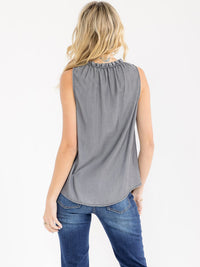 WOMEN'S SLEEVELESS WASHED CHAMBRAY TANK TOP