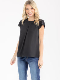 WOMEN'S SHORT SLEEVE PLEATED BLOUSE